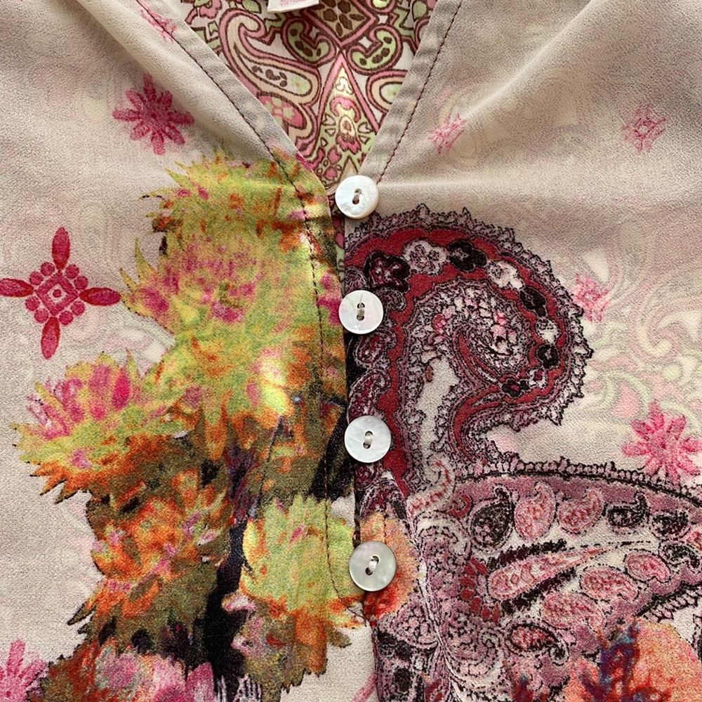 3/$20 Anthropologie Fig & Flower Blouse - Picture 6 of 12
